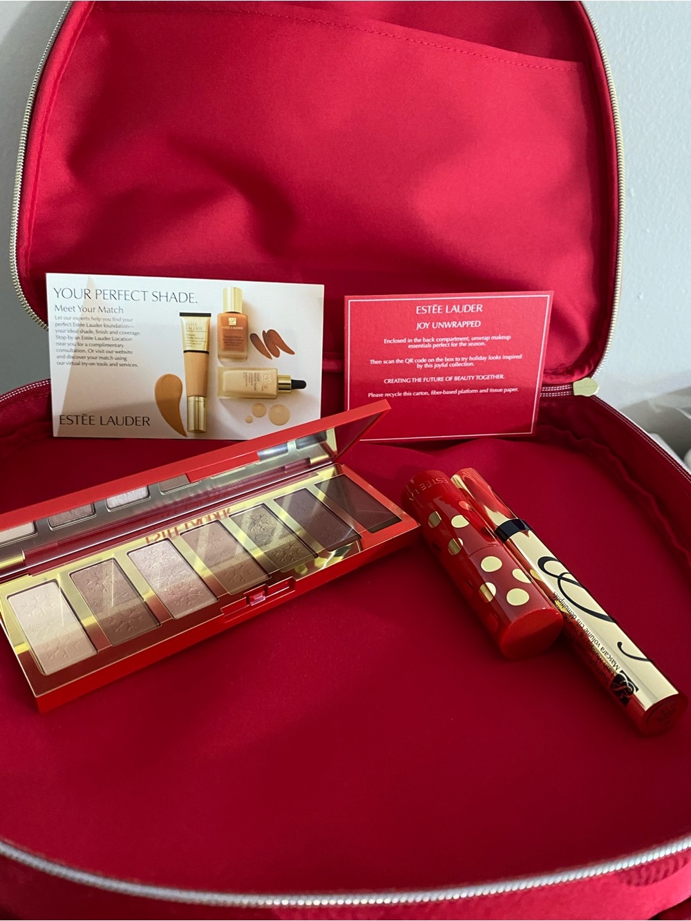 Estee Lauder Holiday Blockbuster Makeup Gift Set 2025 $652 Value GLOW (WARM) NEW - Picture 16 of 16